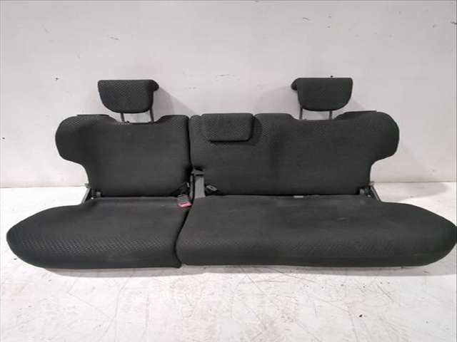 Foto 2ª: Asientos Traseros Toyota Yaris 1.33 VVT-I NSP90_) 100CV [1NR-FE] (2005)