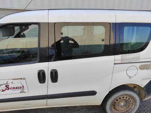 Foto 1ª: Puerta Lateral Corredera Izquierda Fiat Doblo CARGO 330A1000 (2017)