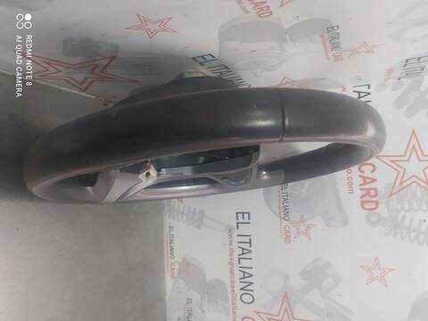 Foto 4ª: Volante Renault Clio TECHNOFEEL 90CV 66KW [H4BB4] (2015)