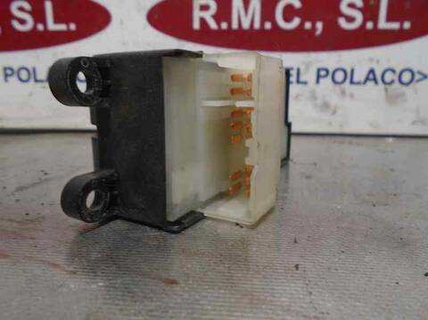 Foto 2ª: Botonera Elevalunas Nissan Almera 1.5 DCI TD CAT 82CV 60KW [K9K] (2004)