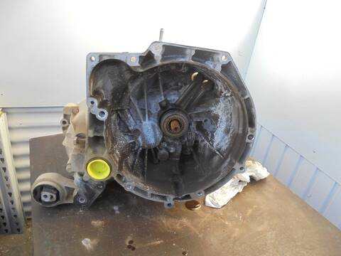 Foto 1ª: Caja Cambios Ford Fiesta AMBIENTE 68CV 50KW [F6JA] (2004)