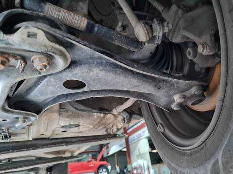 Foto 1ª: Brazo Suspension Delantero Izquierdo Peugeot 208 BUSINESS LINE 68CV 50KW [8HR] (2012)