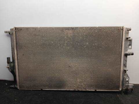 Foto 1ª: Radiador Motor Dacia Duster 1.5 DCI 115 4X4 114CV 84KW [K9K 874] (2021)