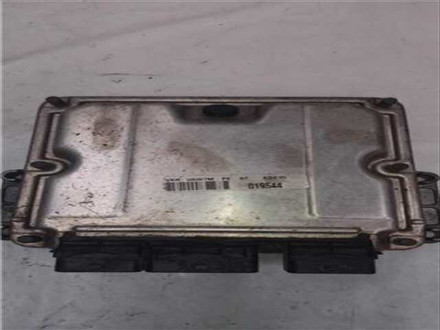 Foto 1ª: Centralita Motor ECU Fiat Scudo 2.0 JTD 80KW FAMILIAR 5 ASIENTOS)