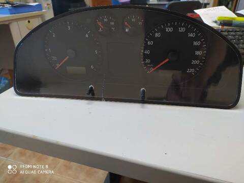 Foto 2ª: Cuadro de Instrumentos Volkswagen Transporter D T5 FURGONETA CAJA CERRADA BATALLA LARGA) [BNZ] (2007)