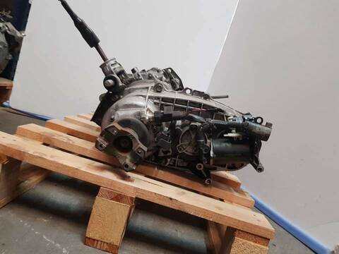 Foto 3ª: Caja Transfer Tata Gran Safari 2.2 DICOR 4X4 AUT. [D-DICOR07] (2006)