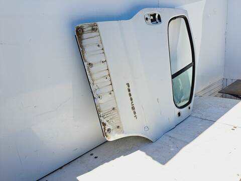 Foto 3ª: Puerta Delantera Derecha Renault Trafic 2.0 DCI DIESEL CAT 114CV 84KW CAJA CERRADA [M9R E7] (2007)