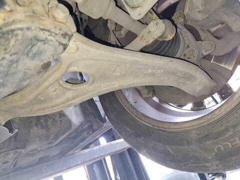 Brazo Suspension Delantero Izquierdo Hyundai i40 136CV