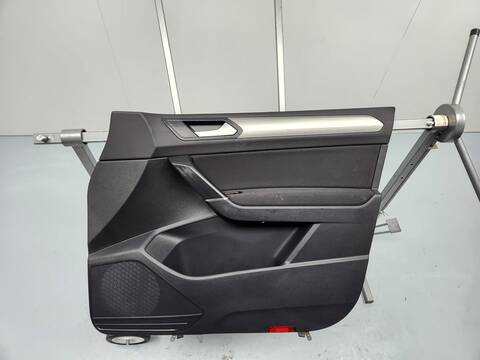 Foto 2ª: Tapizados Cartoneras Volkswagen Touran LIFE 149CV 110KW [DXPA] (2024)
