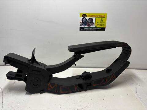 Foto 3ª: Pedal Acelerador Mercedes Clase CLK 200 G BM 209) COUPE