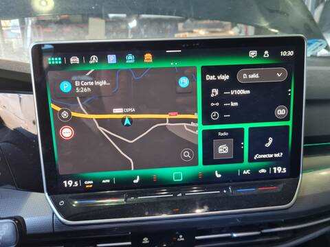 Foto 2ª: Pantalla Multifuncion Volkswagen Golf 1.5 ETSI 150CV 110KW [DXDE] (2024)