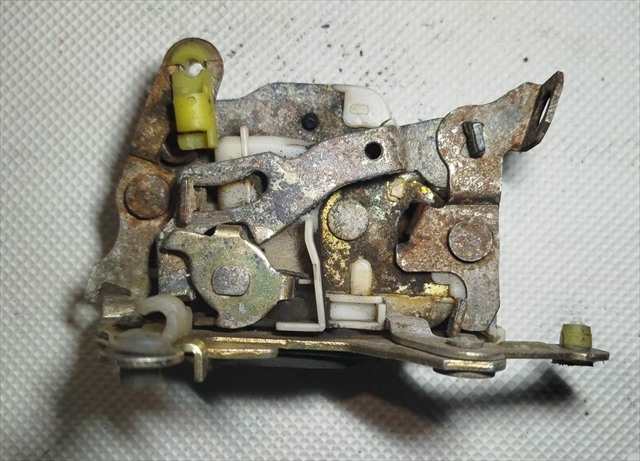 Foto 2ª: Cerradura Puerta Delantera Derecha Nissan Patrol 3.3 D SD33 (1987)