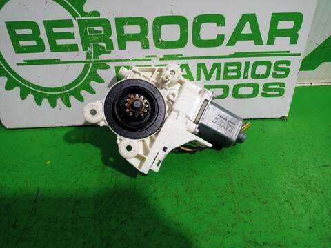 Foto 3ª: Elevalunas Eléctrico Delantero Izquierdo Ford Focus 1.6 16V CAT BERLINA 101CV 74KW [HWDA] (2006)