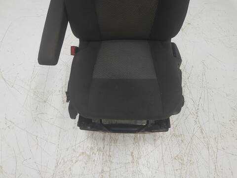 Foto 3ª: Asiento Delantero Izquierdo Ford Transit 250 L1 AMBIENTE (2019)