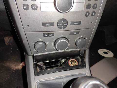Foto 1ª: Mando Climatizador Opel Astra Z17DTL BERLINA (2004)