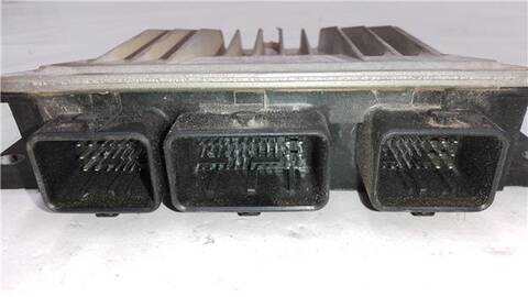 Foto 3ª: Centralita Motor ECU Renault Megane CONFORT AUTHENTIQUE BERLINA 82CV 60KW II CLASSIC BERLINA