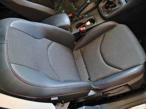 Foto 4ª: Asientos Traseros Seat Leon FR 184CV 135KW [CUN] (2015)