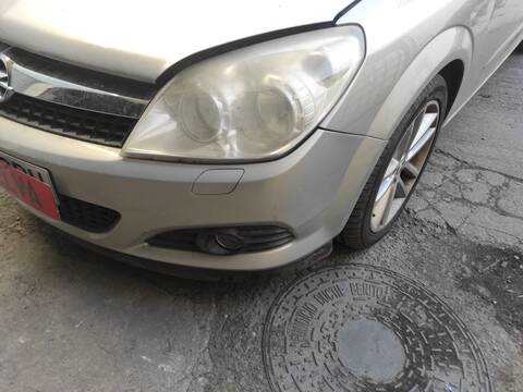 Foto 3ª: Paragolpes Delantero Opel Astra Z19DTH (2008)