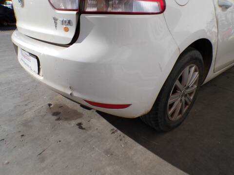 Foto 2ª: Paragolpes Trasero Volkswagen Golf CBD (2009)