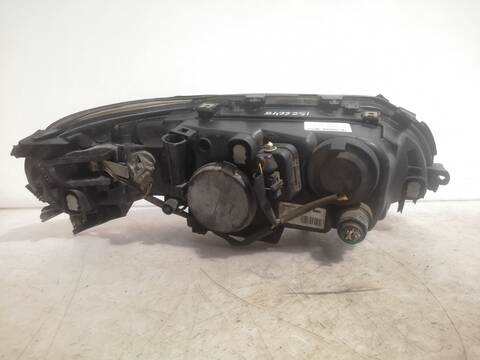 Foto 2ª: Faro Izquierdo Volvo XC 70 D5244T (2004)