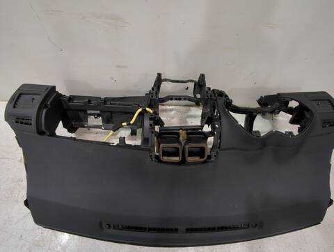 Salpicadero Toyota Auris 1.33 DUAL-VVTI NRE150_) 101CV 74KW