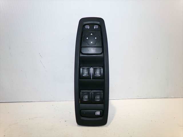 Botonera Elevalunas Renault Megane 1.5 DCI SPORT TOURER, 2019-