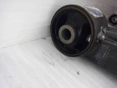 Foto 3ª: Brazo Suspension Trasero Izquierdo Land Rover Discovery TDV6 HSE AUT. 245CV [306DT] (2009)