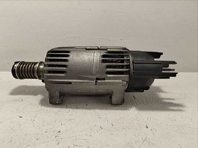Foto 3ª: Alternador Renault Megane LIMITED 1 BLUE DCI DIESEL FAP 116CV [K9K876] (2015)