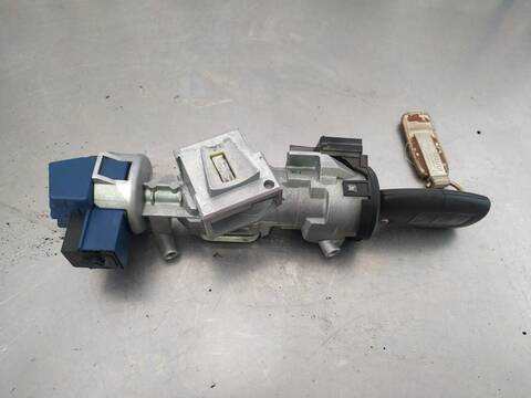 Foto 2ª: Antirrobo Ford C Max GHIA D) 109CV 80KW FOCUS CAP) [G8DB] (2006)