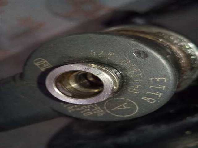 Foto 2ª: Inyectores Opel Astra ELEGANCE BERLINA 80CV 59KW [Z17DTL] (2004)