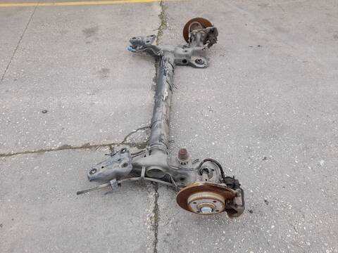 Foto 2ª: Puente Trasero Peugeot 2008 STYLE 82CV 61KW [HM01] (2018)