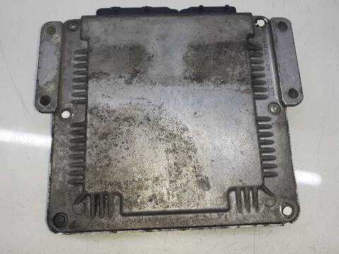 Foto 3ª: Centralita Motor ECU Chrysler Voyager 2.8 CRD GRAND VOYAGER LIMITED 150CV 110KW [VM47C] (2006)