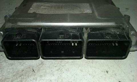 Foto 3ª: Centralita Motor ECU Renault Scenic 1.9 DCI DIESEL CAT 102CV 75KW JA..) [F9QK7] (2002)