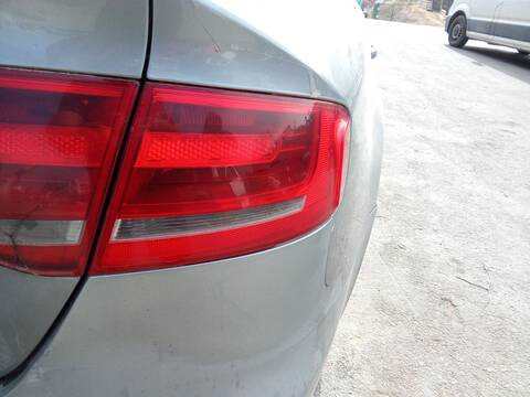 Piloto Trasero Derecho Audi A4 2.7 TDI 190CV 140KW