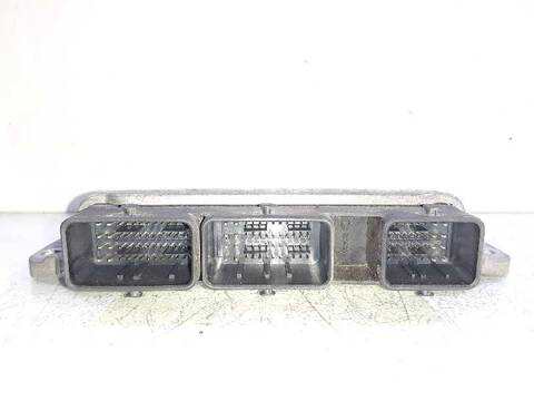 Foto 2ª: Centralita Motor ECU Renault Megane BERLINA 82CV 60KW II BERLINA 5P [K4M760] (2002)
