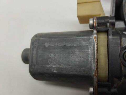 Foto 3ª: Elevalunas Eléctrico Delantero Izquierdo Seat Leon ERENCE 110CV 81KW [CXX] (2016)