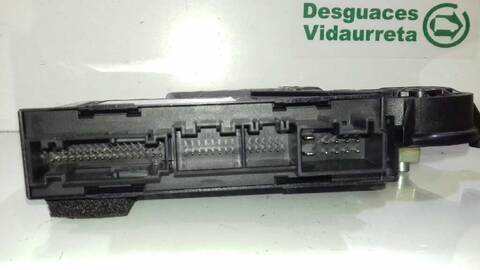 Foto 2ª: Elevalunas Eléctrico Delantero Izquierdo Volkswagen Touareg TDI V6 225CV 165KW [BKS] (2006)
