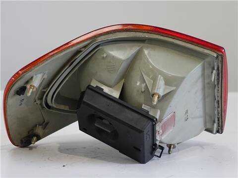 Foto 2ª: Piloto Trasero Derecho Audi 100 2.8 BASICO BERLINA 174CV 128KW [AAH] (1993)