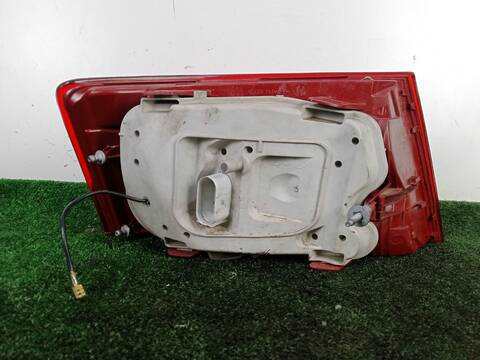 Foto 2ª: Piloto Trasero Derecho Audi A6 3.0 TDI QUATTRO 225CV 165KW [BMK] (2004)