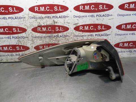 Foto 4ª: Piloto Trasero Derecho Renault Fluence LIMITED 110CV 81KW [K9K J8] (2011)