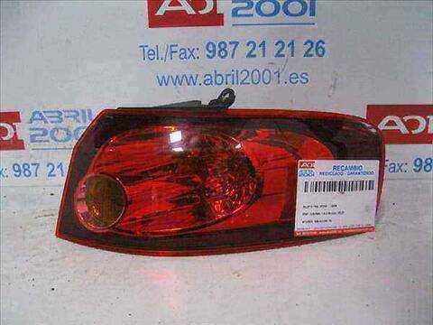 Foto 1ª: Piloto Trasero Derecho Fiat Croma 1.9 D MULTIJET 150CV 110KW [939 A2.000] (2006)