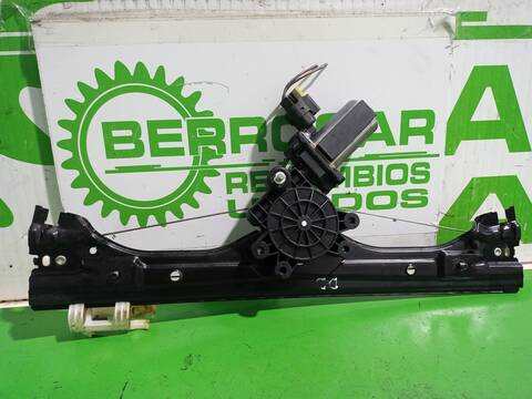 Foto 3ª: Elevalunas Eléctrico Delantero Derecho Fiat 500 LOUNGE 95CV 70KW [199B1000] (2011)