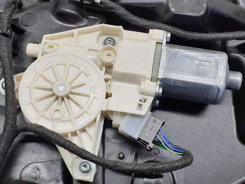 Foto 3ª: Elevalunas Eléctrico Delantero Izquierdo Mercedes Vito 2.1 CDI CAT 136CV 100KW (2014)