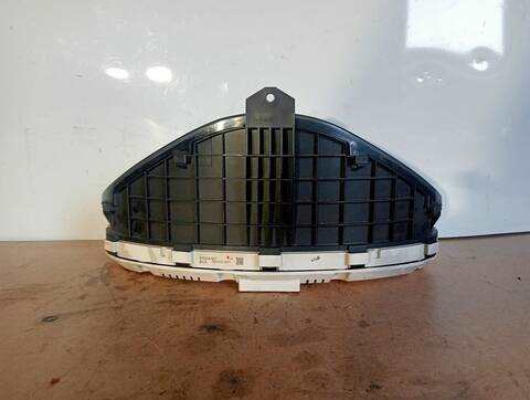 Foto 2ª: Cuadro de Instrumentos Mitsubishi Grandis 2.0 DI-D INFORM 136CV (2004)
