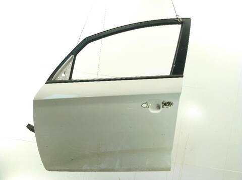 Puerta Delantera Izquierda Kia Carens 1.6 GDI