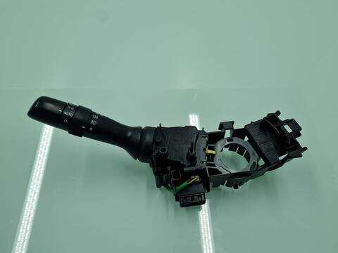 Mando Luces Toyota Verso COMFORT 112CV 82KW
