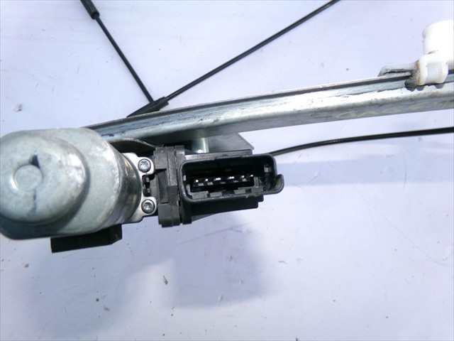 Foto 3ª: Elevalunas Eléctrico Delantero Izquierdo Renault Espace 2.2 DCI 2002-2015 [G9TJ7] (2006)