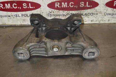 Foto 4ª: Soporte Motor Ford Focus AMBIENTE BERLINA 100CV 74KW [FFDA] (2004)