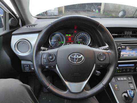 Foto 1ª: Volante Toyota Auris 2ZRFXE (2016)