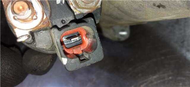 Foto 3ª: Motor de Arranque Kia Sorento 2.0 CONCEPT 2WD [2.0 LTR. - 110 KW CRDI] [D4HA]